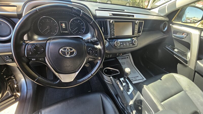 Used 2016 Toyota RAV4 Limited AWD/4WD image 10