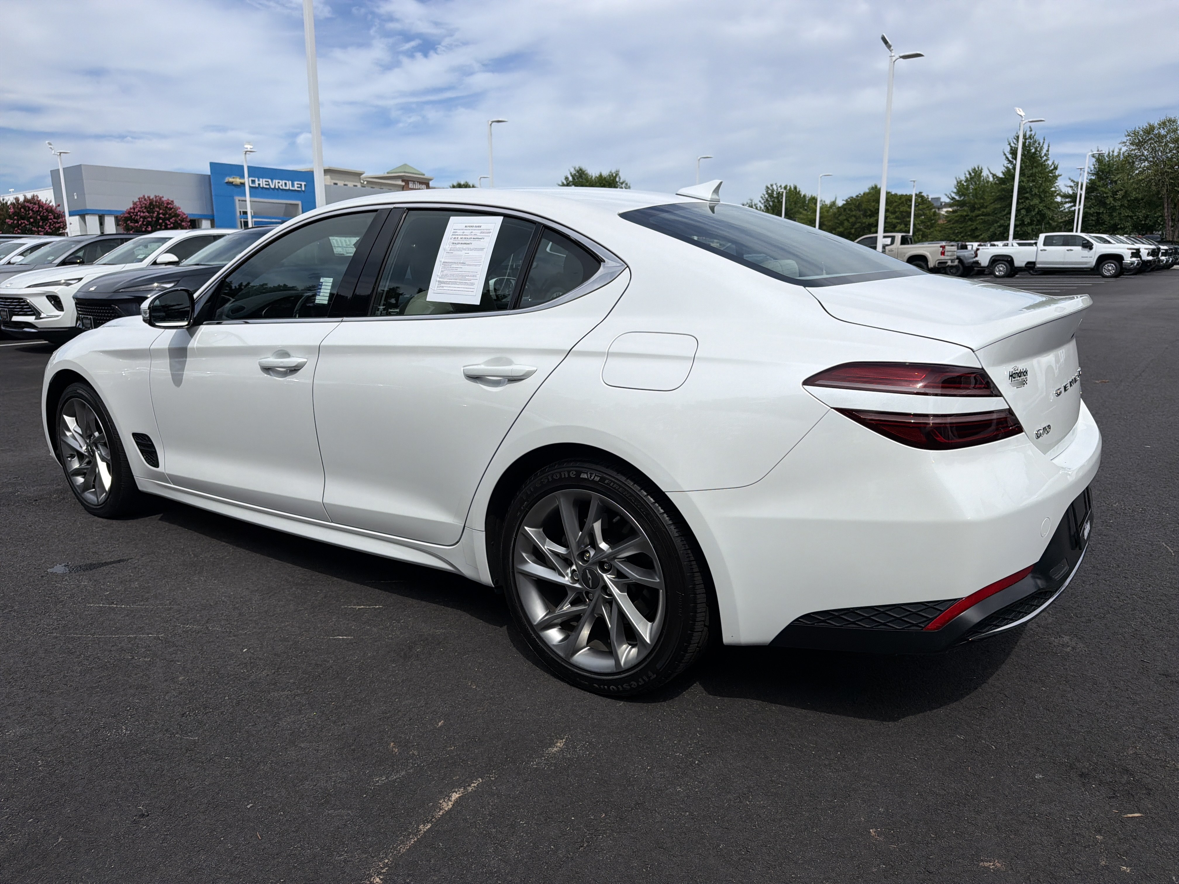 Used 2022 Genesis G70 2.0T AWD/4WD image 8
