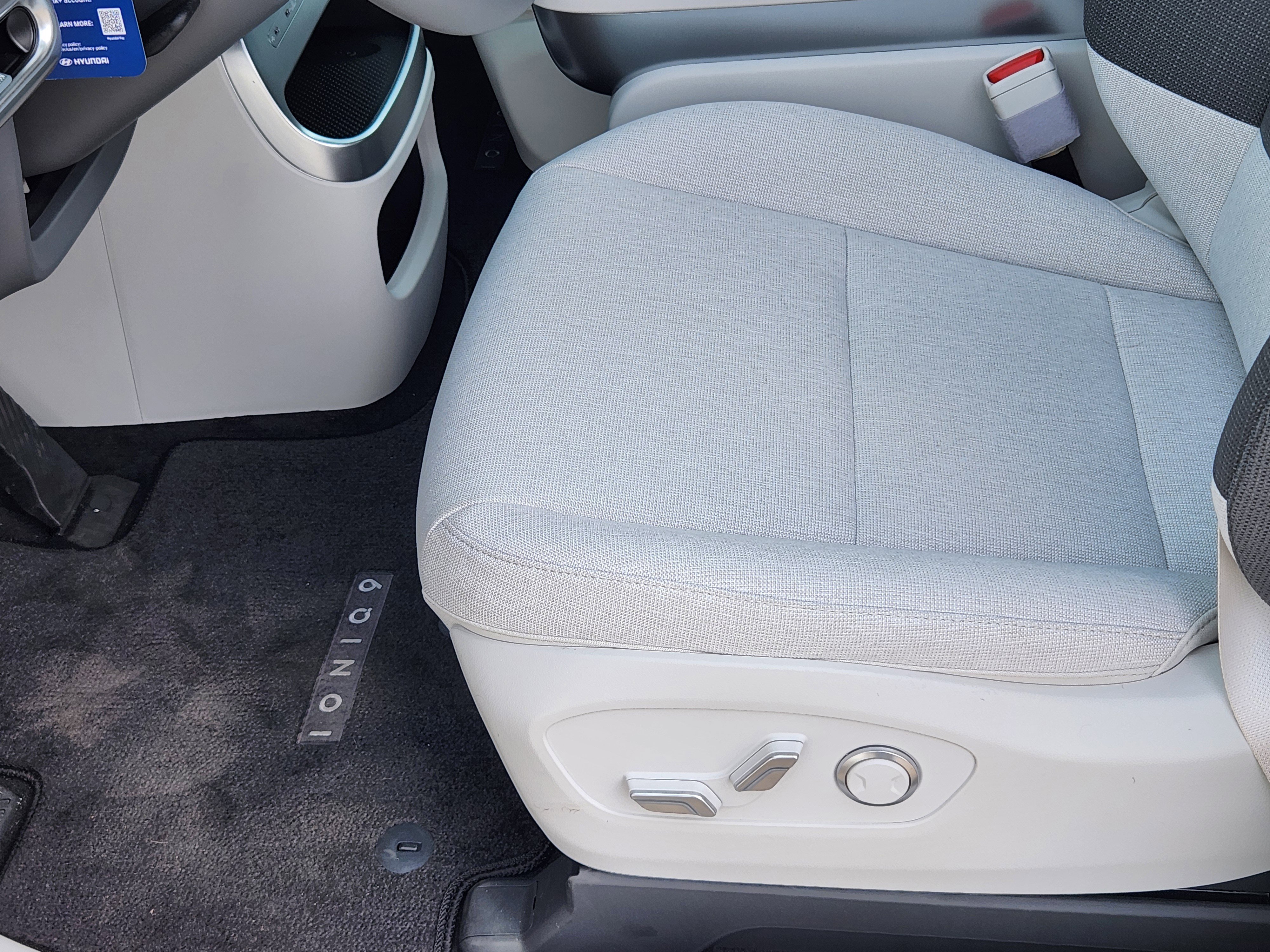 New 2026 Hyundai Ioniq 9 SE image 9