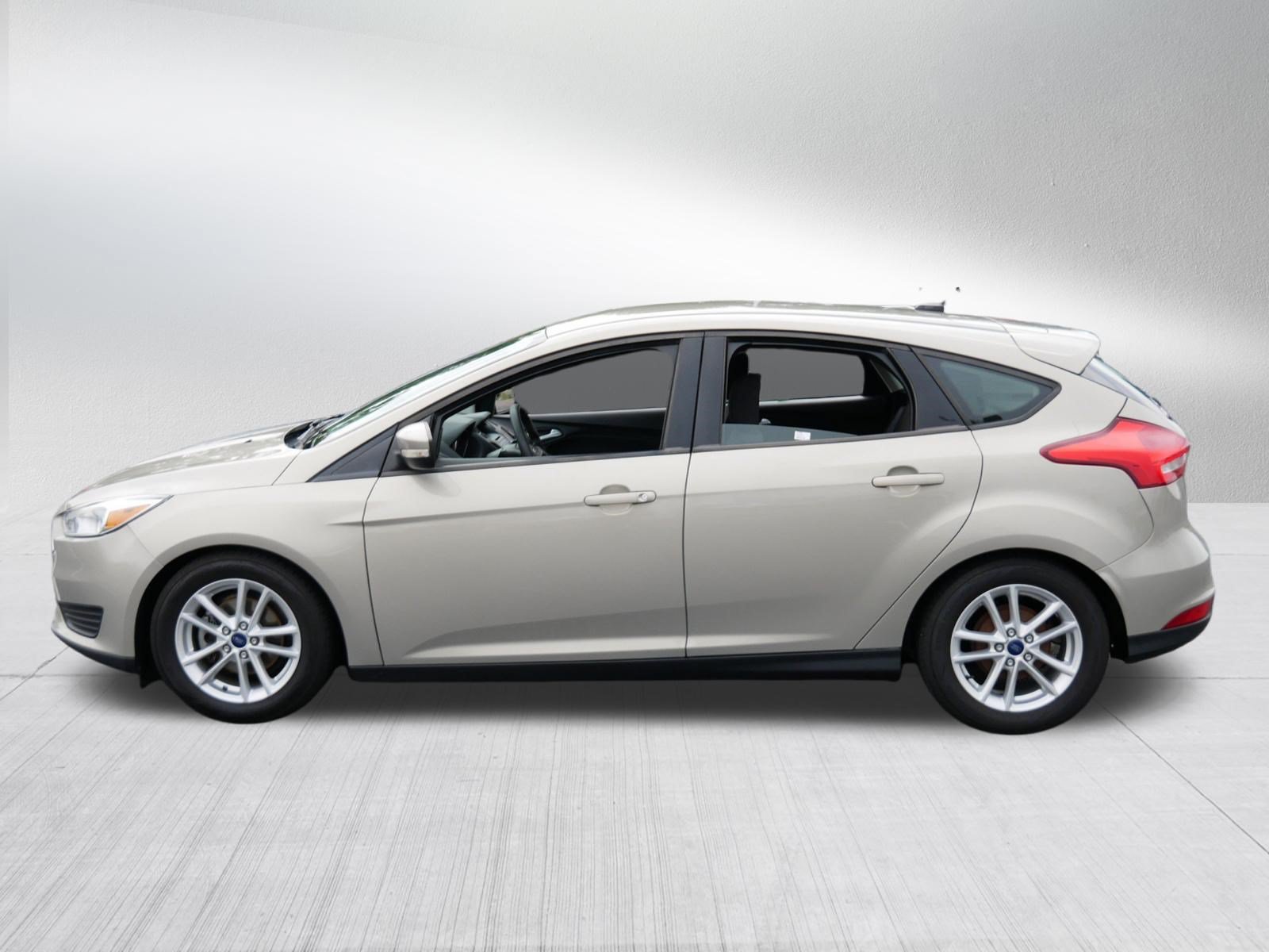 Used 2016 Ford Focus SE FWD image 4