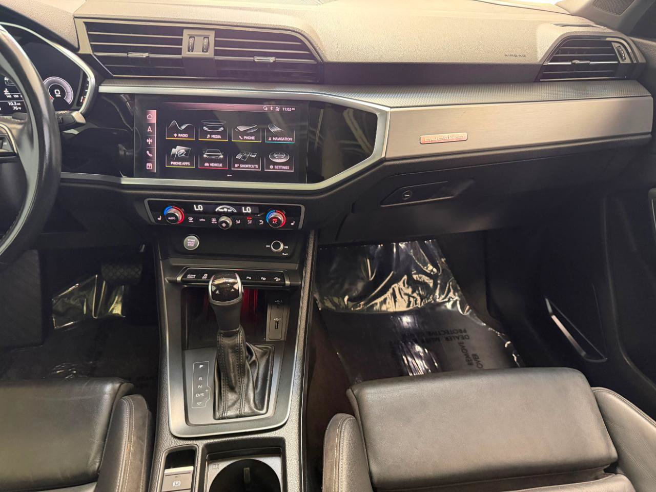 Used 2020 Audi Q3 2.0T Prestige AWD/4WD image 35