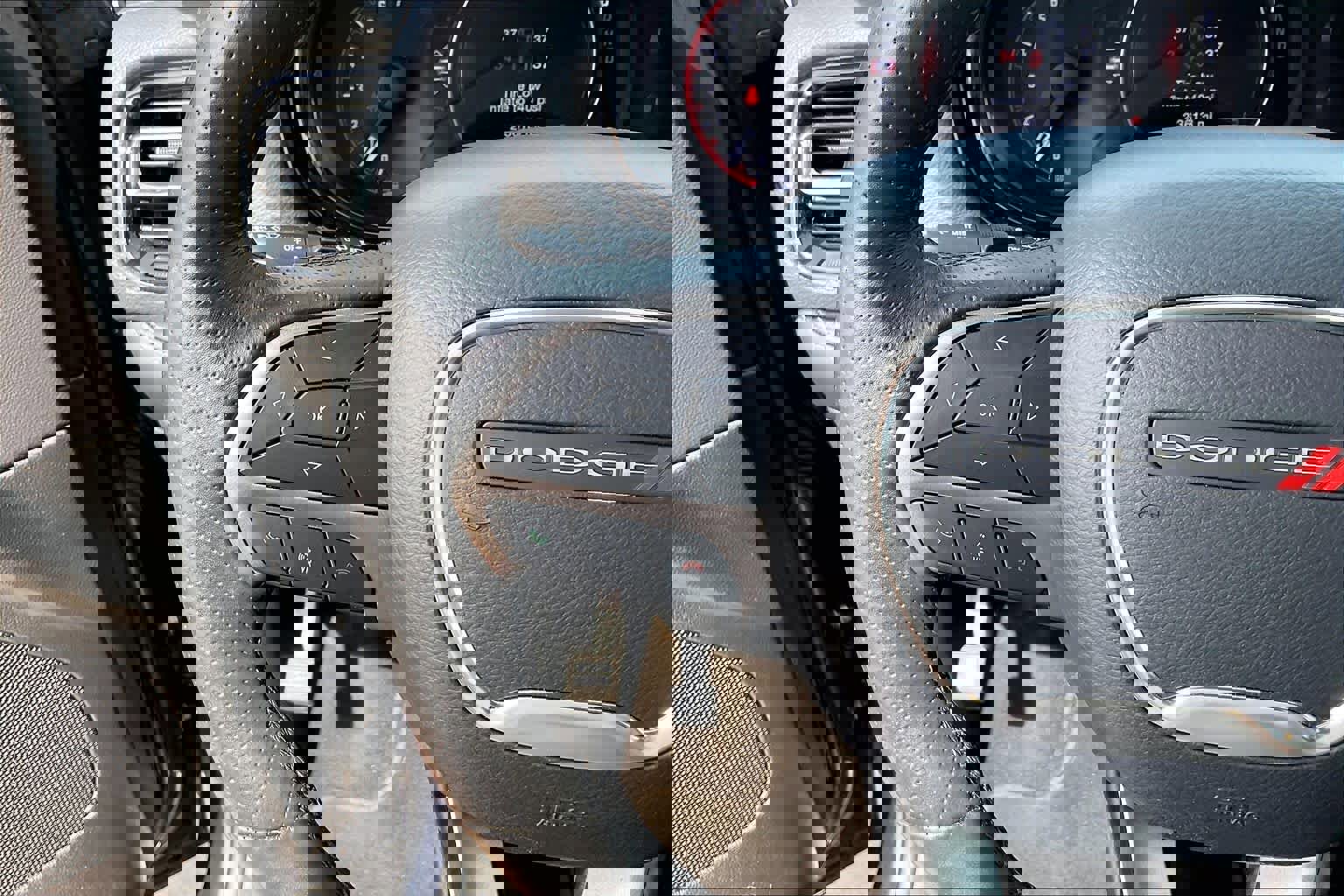 Used 2024 Dodge Durango SXT image 23