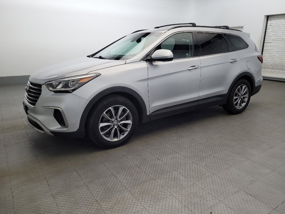 Used 2018 Hyundai Santa Fe SE image 2