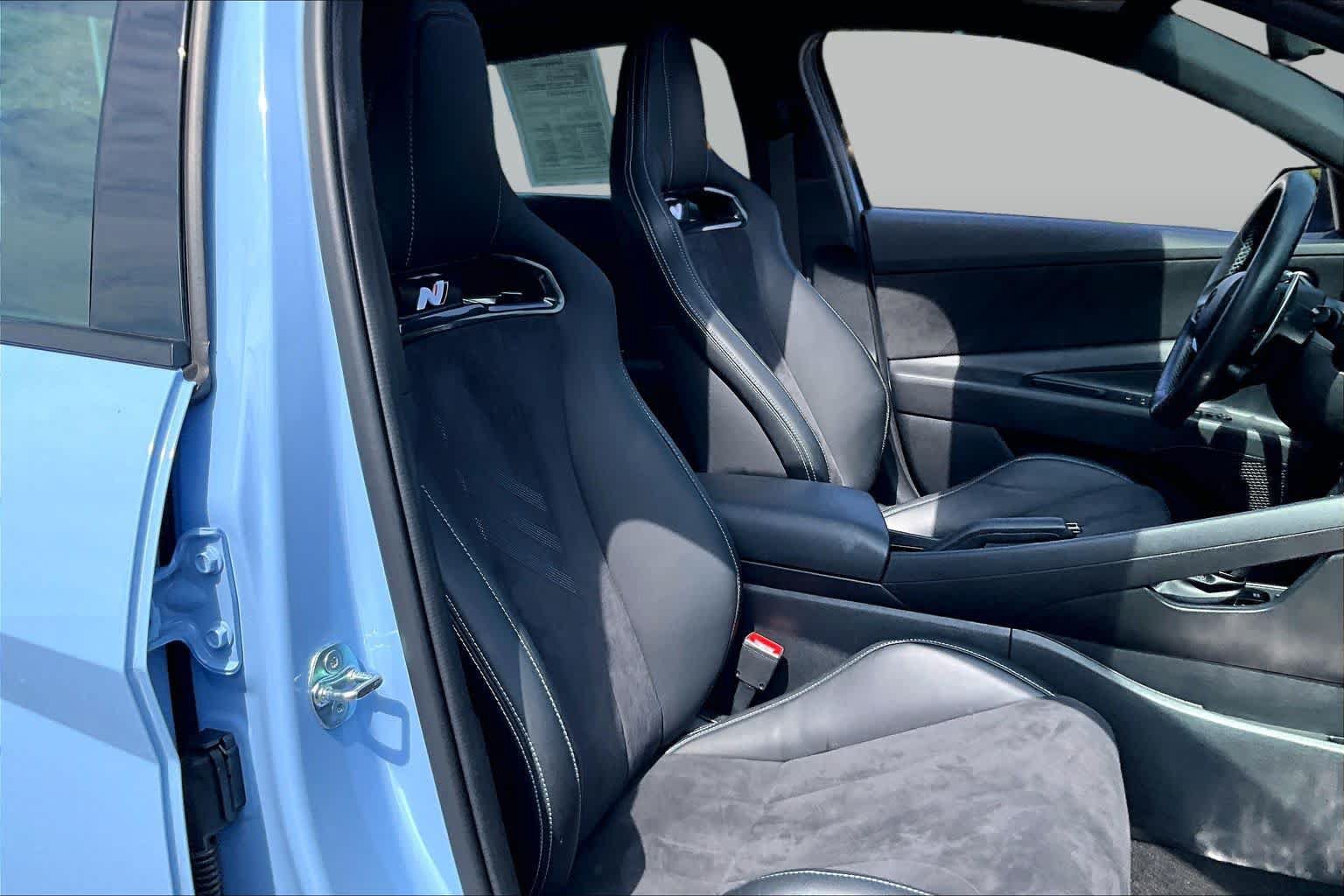 Used 2025 Hyundai Elantra N w/ Cargo Package FWD image 9