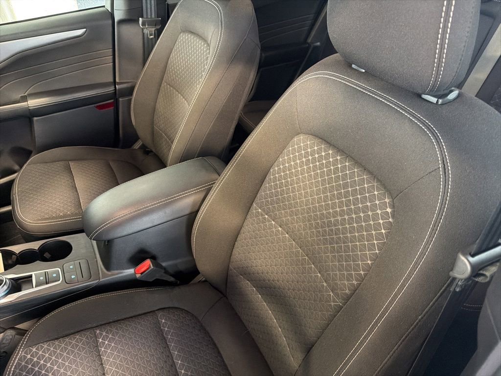 Used 2023 Ford Escape Active AWD/4WD image 9