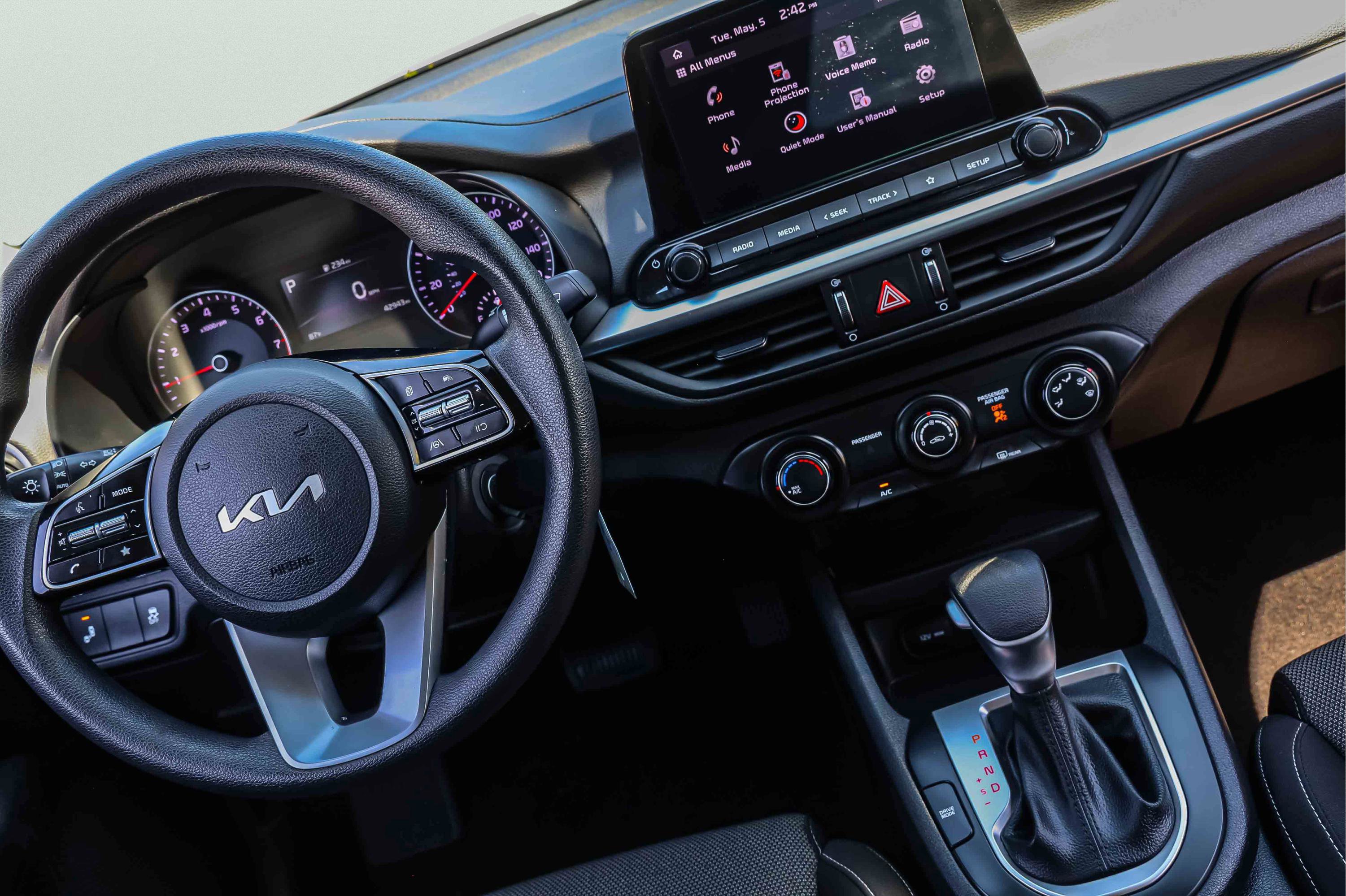 Certified 2023 Kia Forte LXS w/ LXS Technology Package FWD image 19