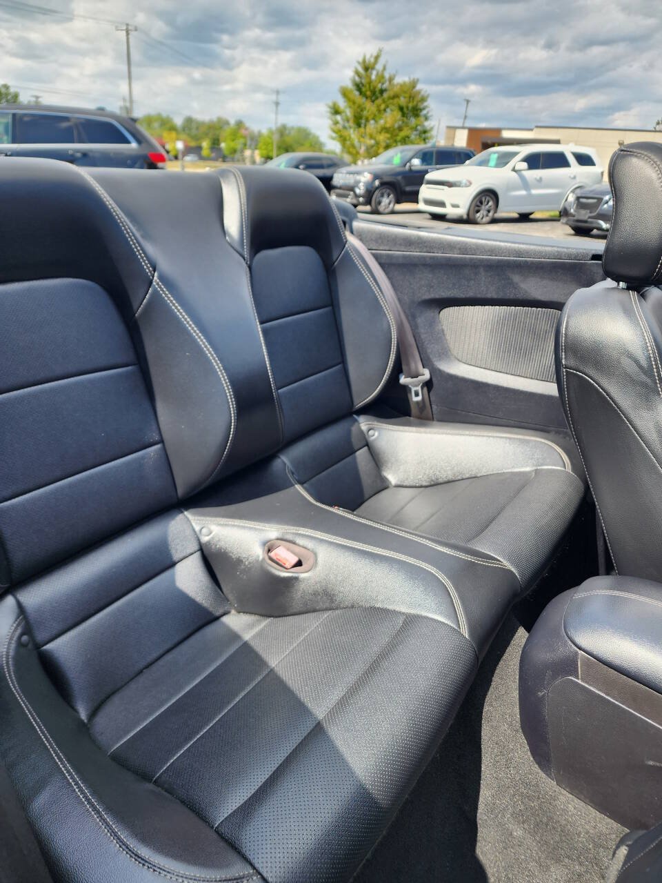 Used 2019 Ford Mustang Premium RWD image 25