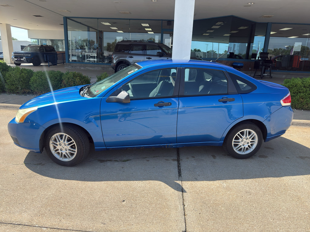 Used 2011 Ford Focus SE FWD image 9