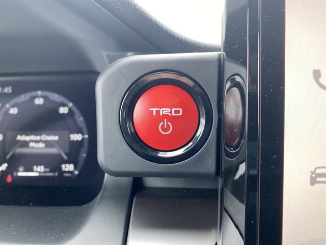 Used 2025 Toyota Tacoma TRD Sport w/ TRD Sport Upgrade Package image 30