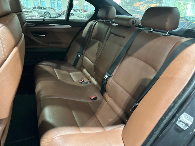 Used 2013 BMW 550i Sedan RWD image 6