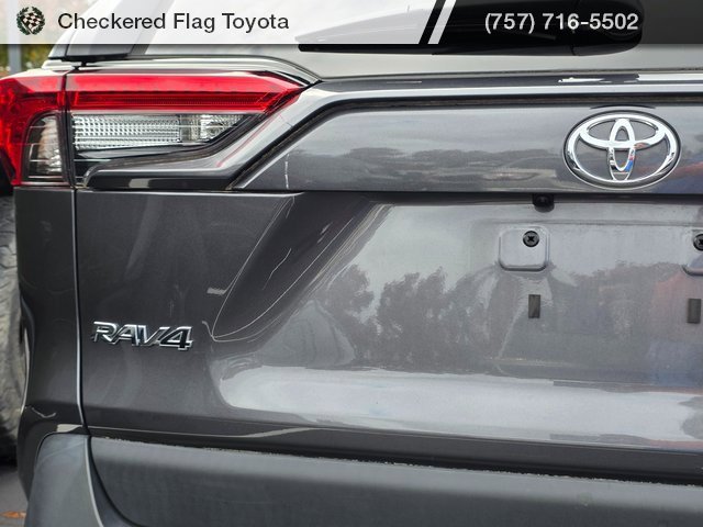 Used 2022 Toyota RAV4 XLE image 7