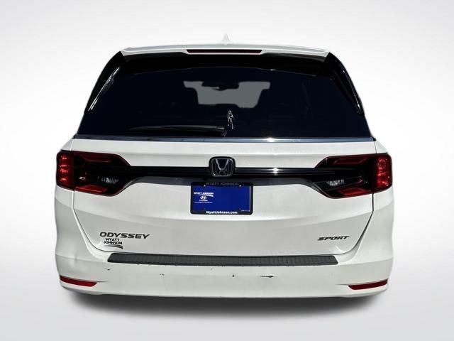 Used 2024 Honda Odyssey Sport image 4