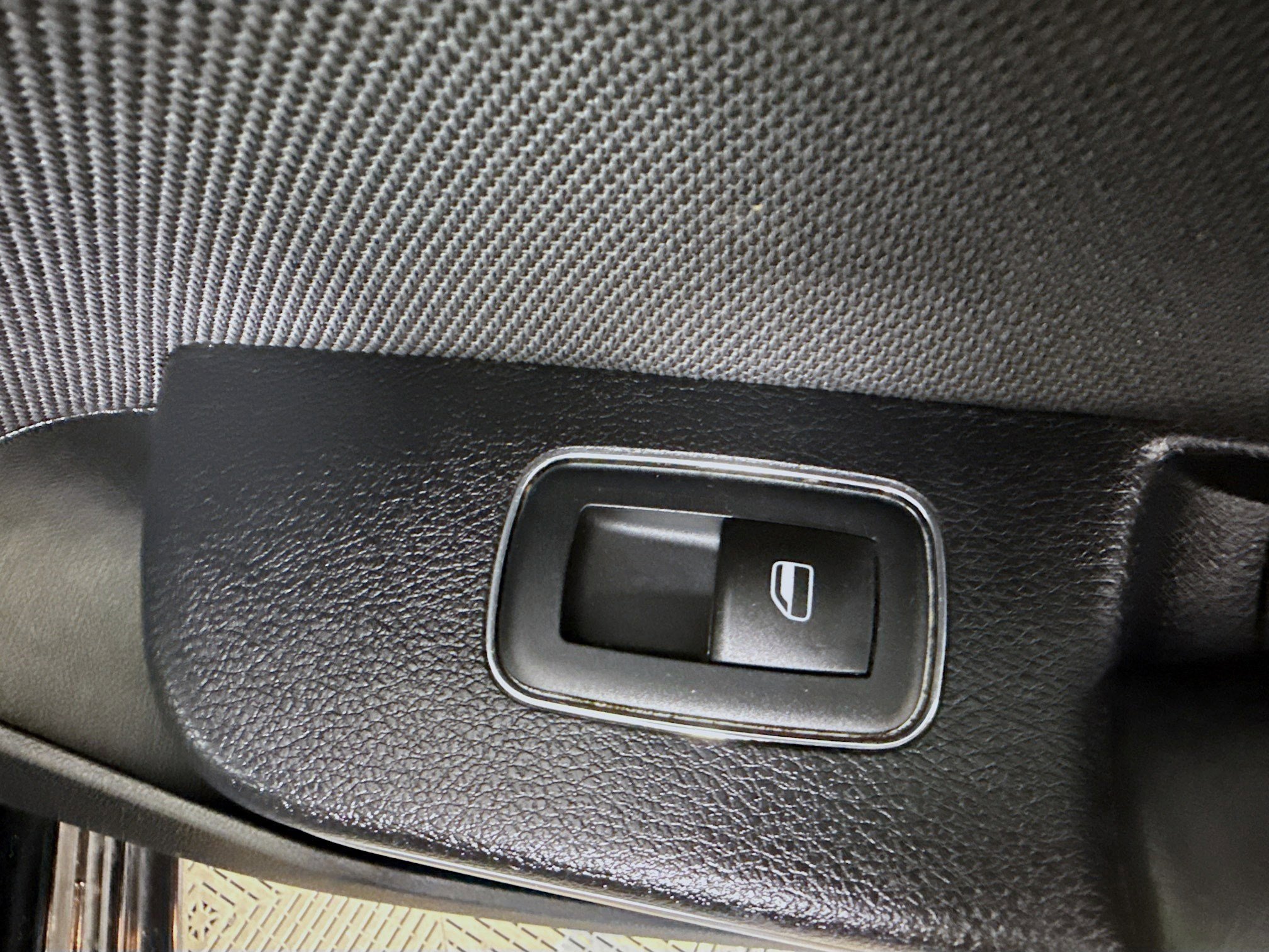 Used 2016 Dodge Charger SE w/ Popular Equipment Group image 30