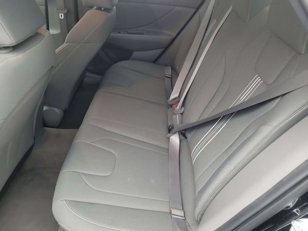 Used 2023 Hyundai Elantra SEL w/ Convenience Package image 18