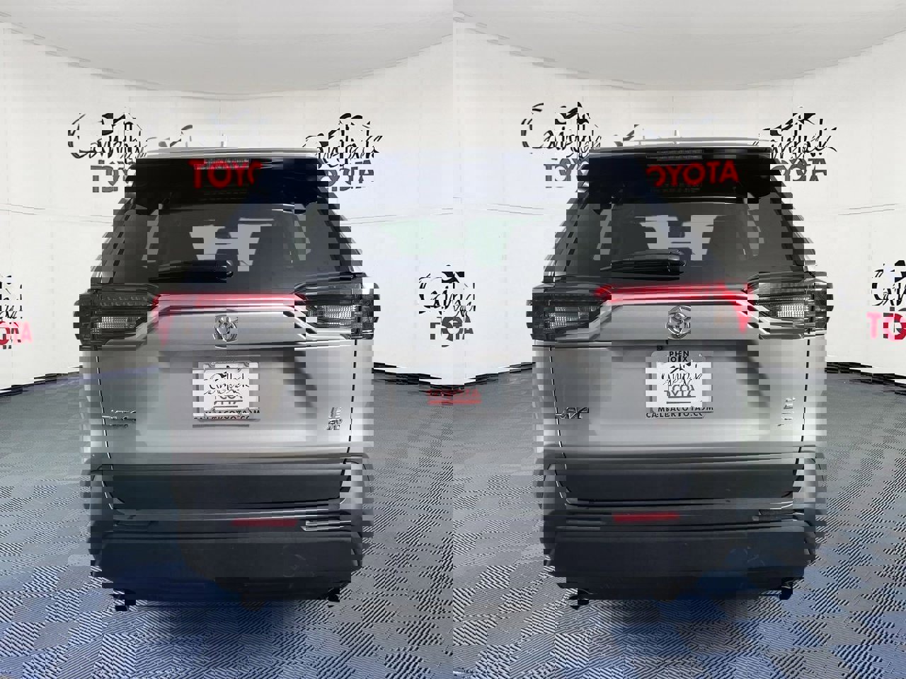 Used 2024 Toyota RAV4 LE image 6