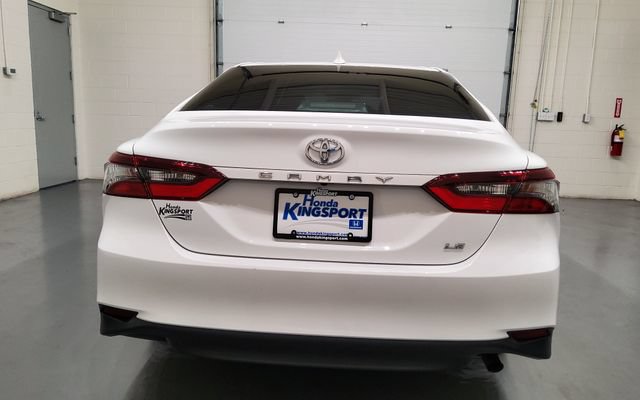 Used 2024 Toyota Camry LE FWD image 6