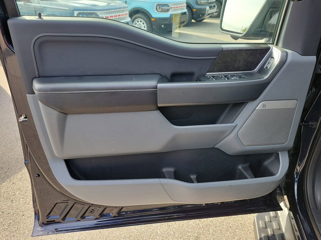 Used 2025 Ford F150 Lightning Flash image 15