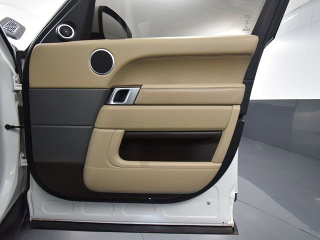Used 2016 Land Rover Range Rover Sport HSE image 40