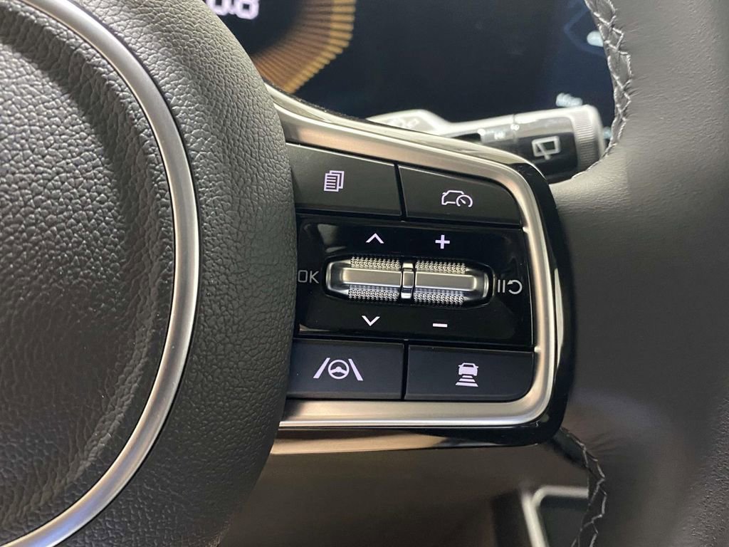 New 2026 Kia Carnival image 21