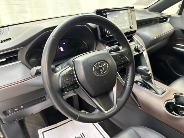 Used 2022 Toyota Venza XLE image 25