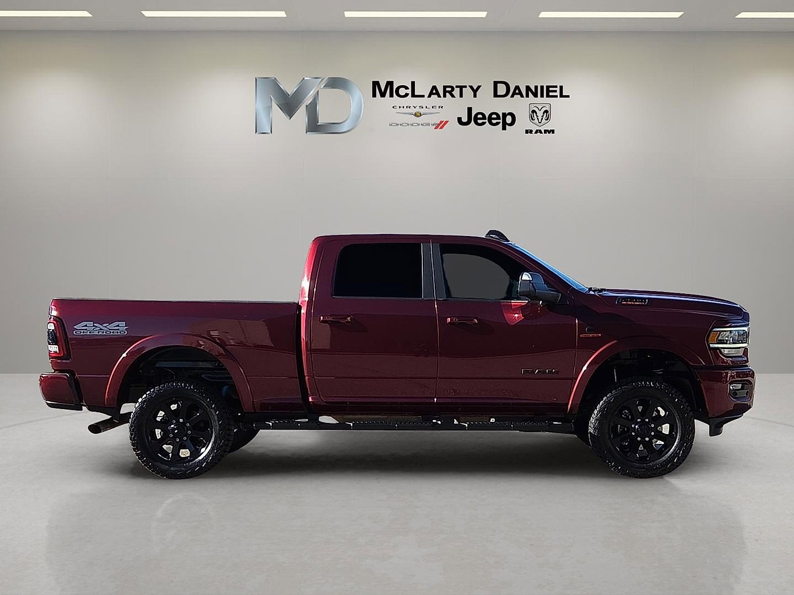 Used 2021 RAM 2500 Laramie w/ Night Edition image 6