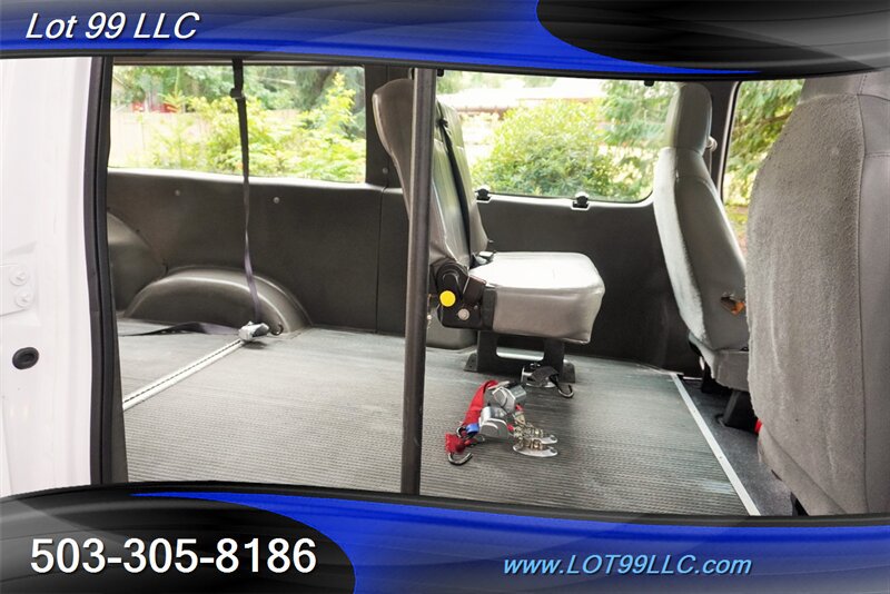 Used 2009 Ford E-250 and Econoline 250 Extended RWD image 15
