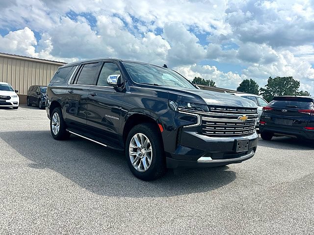Used 2023 Chevrolet Suburban Premier AWD/4WD image 11