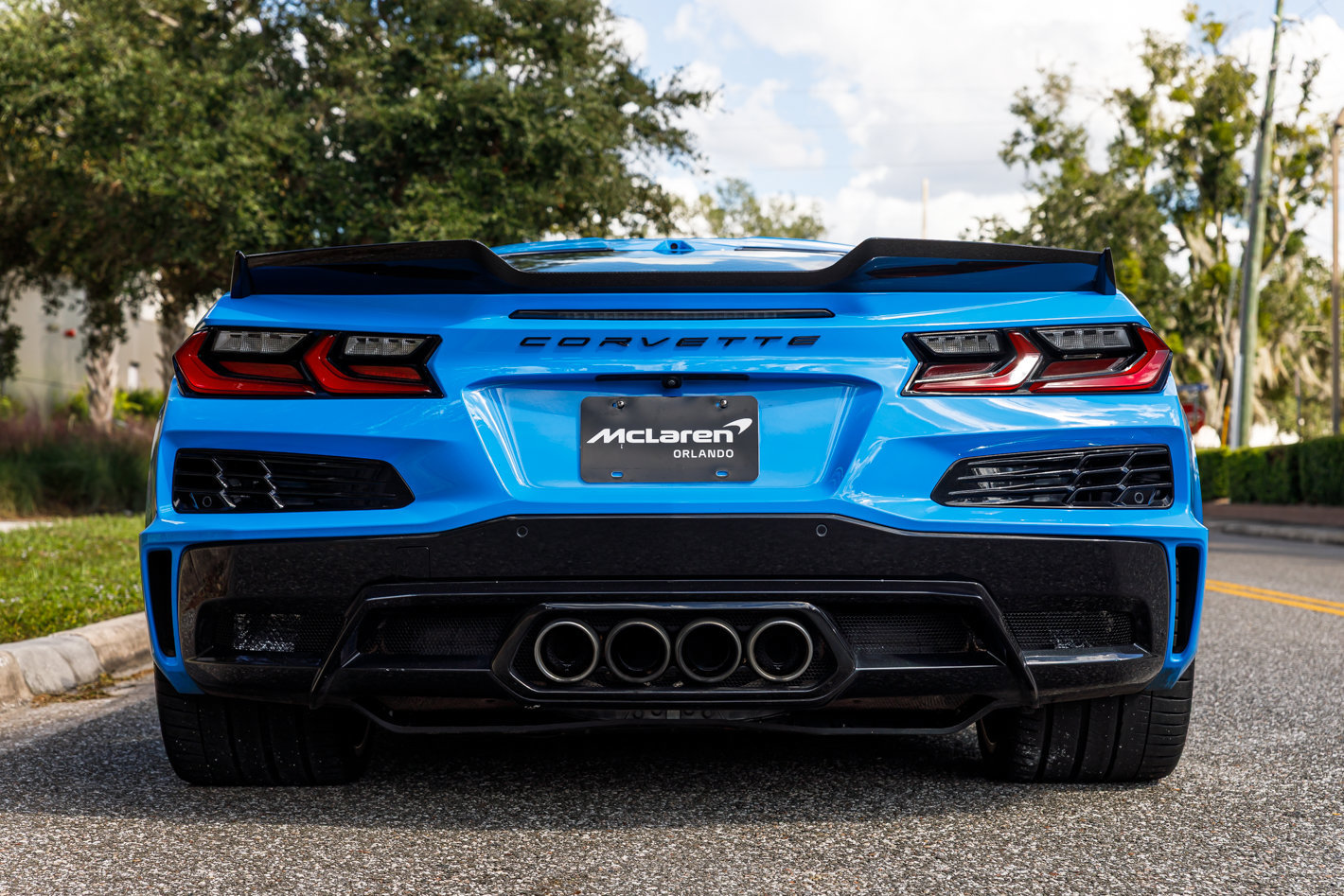 Used 2025 Chevrolet Corvette Z06 RWD image 2