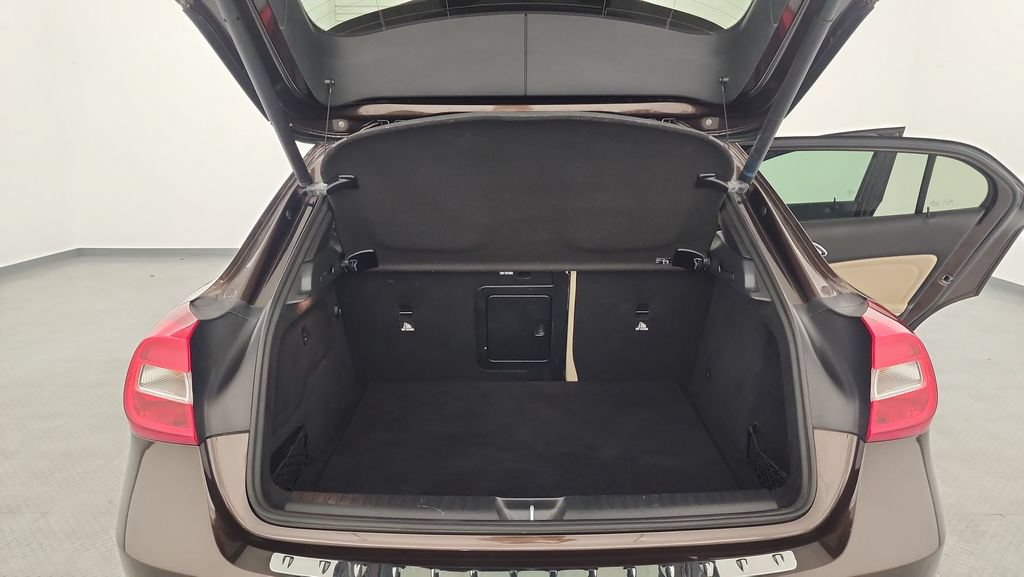 Used 2018 Mercedes-Benz GLA 250 4MATIC image 22