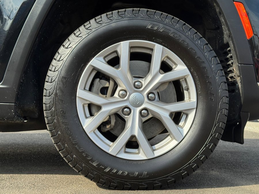 Used 2021 Jeep Grand Cherokee L Limited AWD/4WD image 18