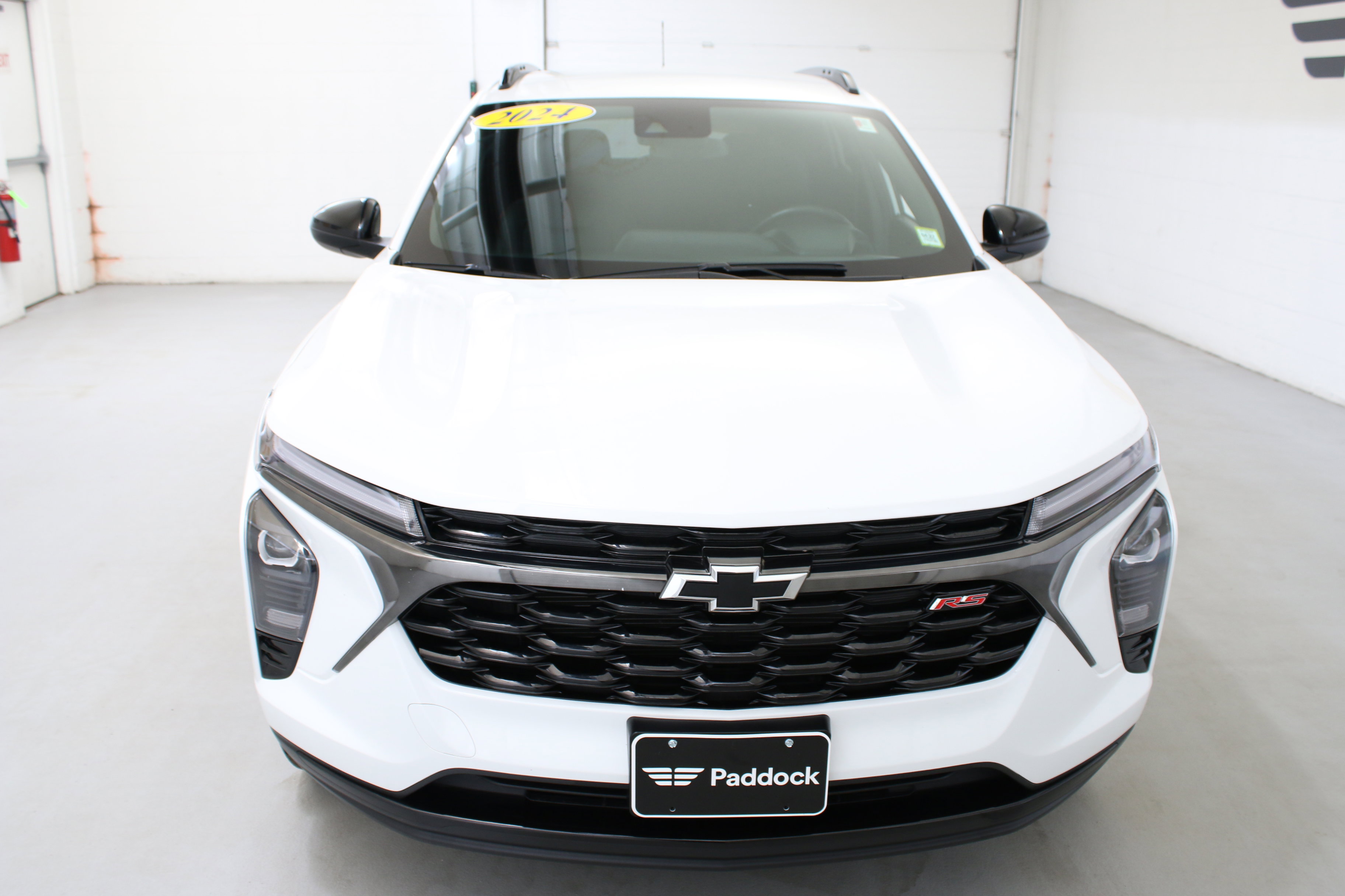 Used 2024 Chevrolet Trax RS w/ Driver Confidence Package image 2
