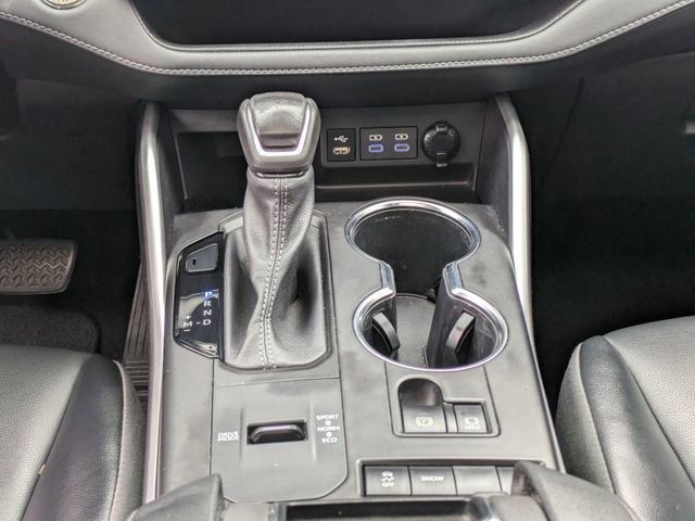 Used 2022 Toyota Highlander XLE image 25
