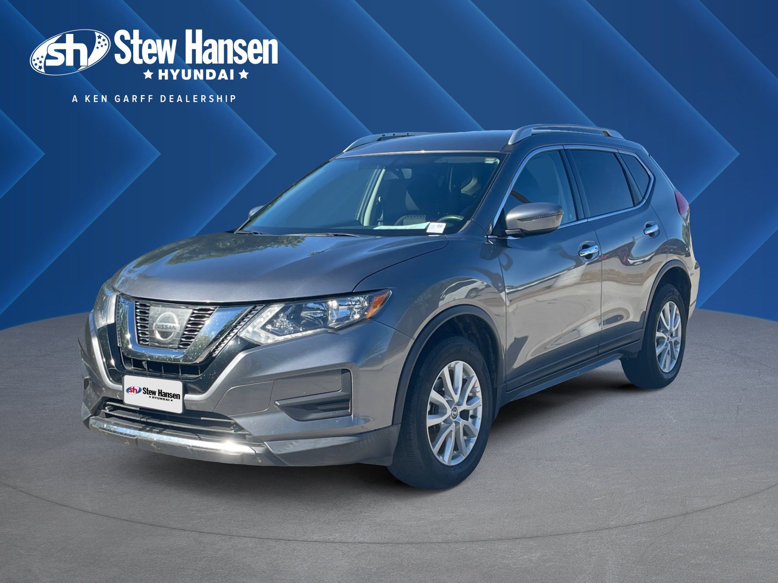 Used 2017 Nissan Rogue SV