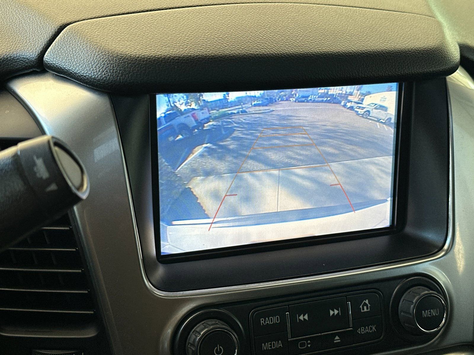 Used 2020 Chevrolet Suburban Premier image 27