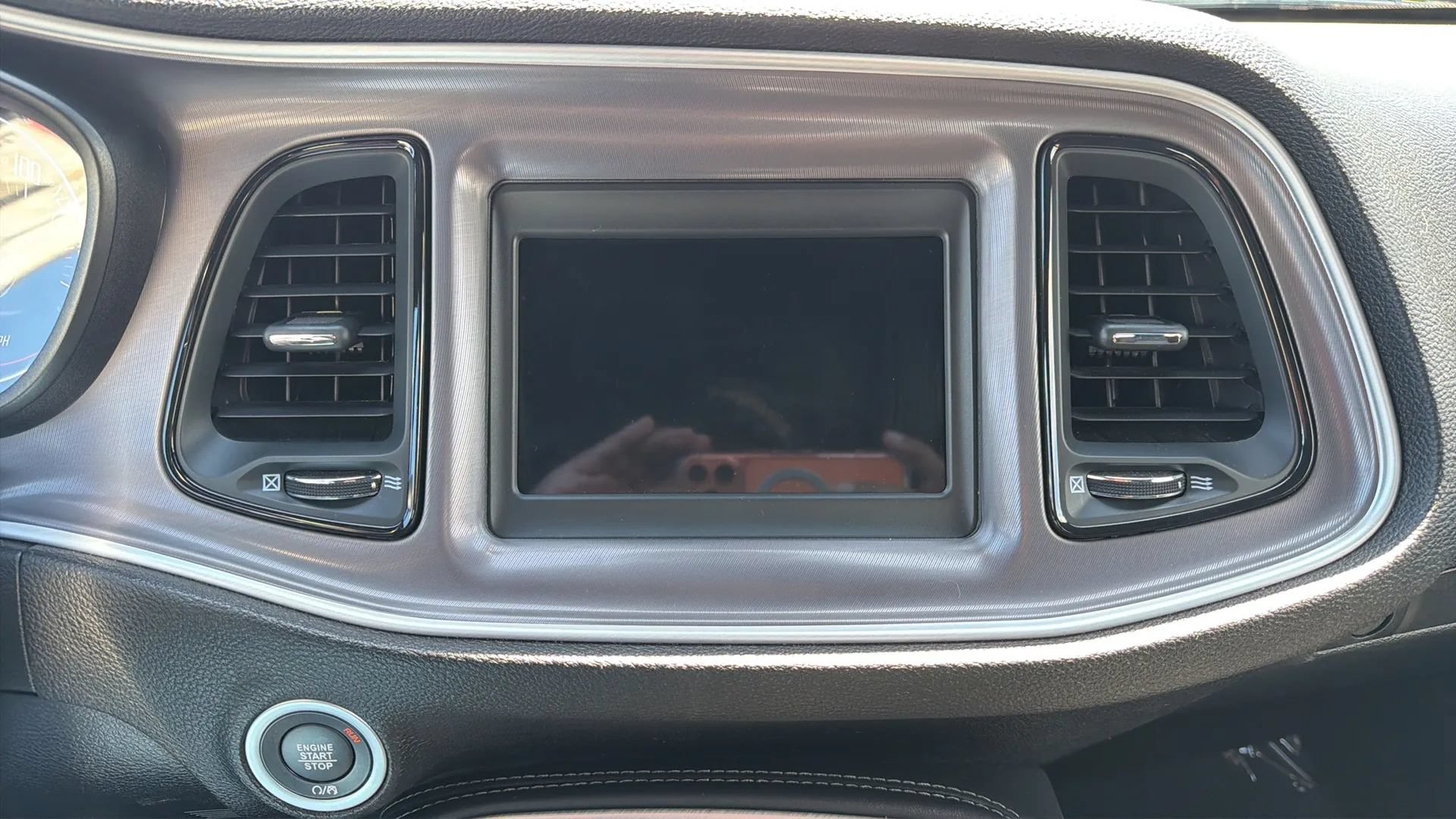Used 2022 Dodge Challenger GT RWD image 17
