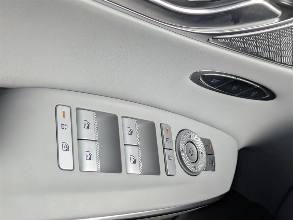 Used 2026 Genesis Electrified GV70 Advanced image 28