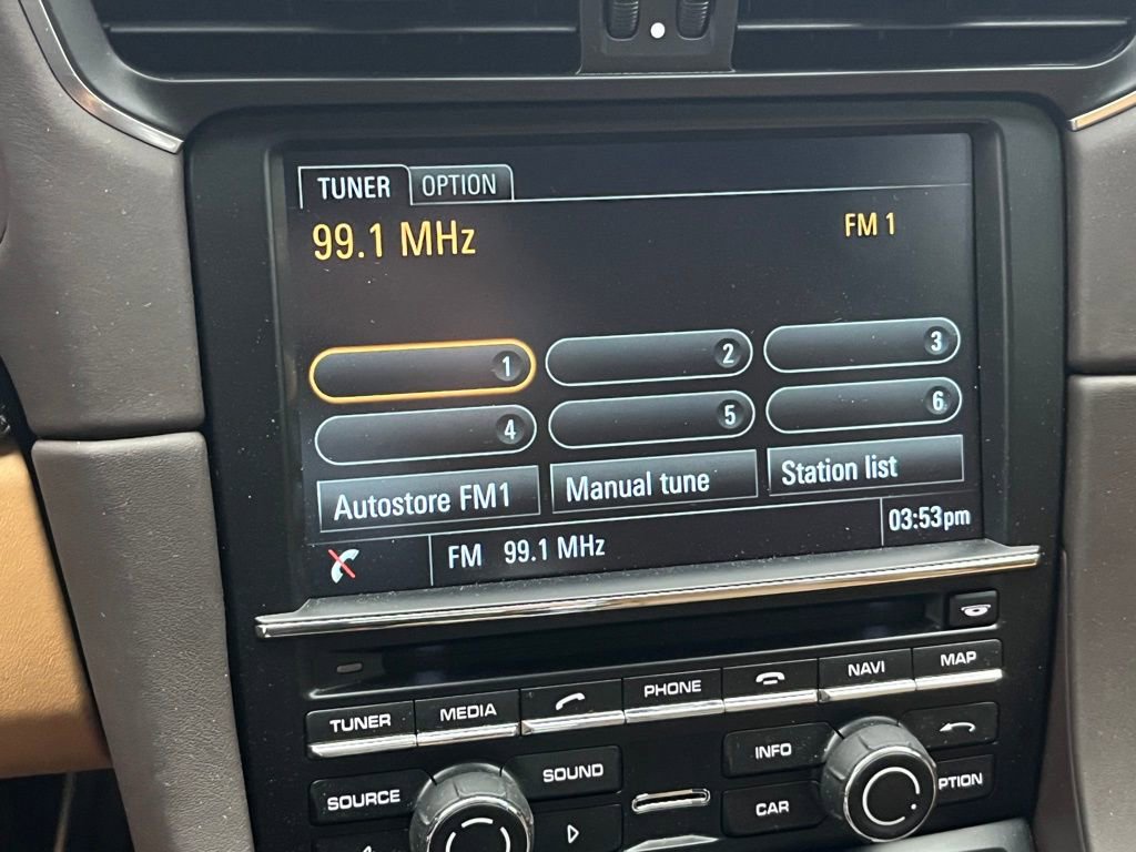 Used 2015 Porsche 911 Turbo S image 23