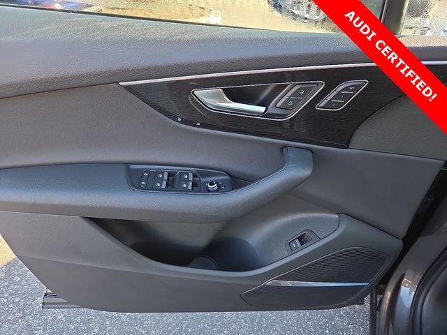 Certified 2025 Audi Q7 2.0T Premium w/ Convenience Plus Package image 13