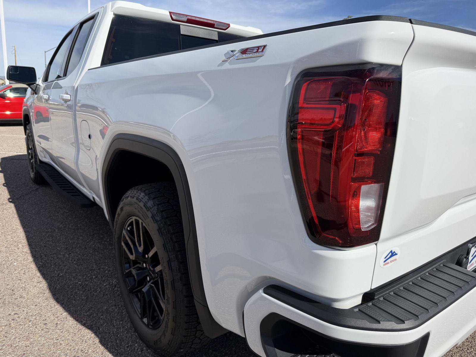 Used 2025 GMC Sierra 1500 Elevation w/ Preferred Package image 14