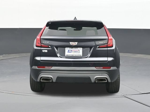 Used 2023 Cadillac XT4 Premium Luxury w/ Cold Weather Package FWD image 11