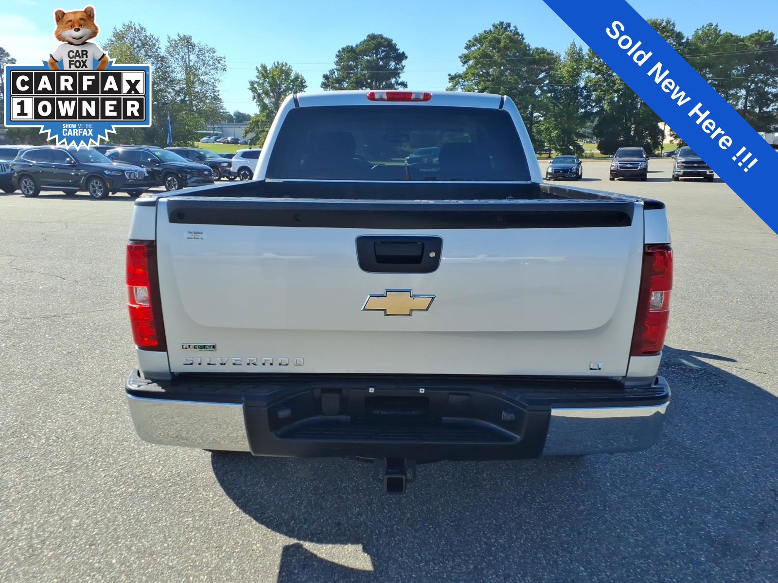 Used 2011 Chevrolet Silverado 1500 LT w/ All-Star Edition AWD/4WD image 4