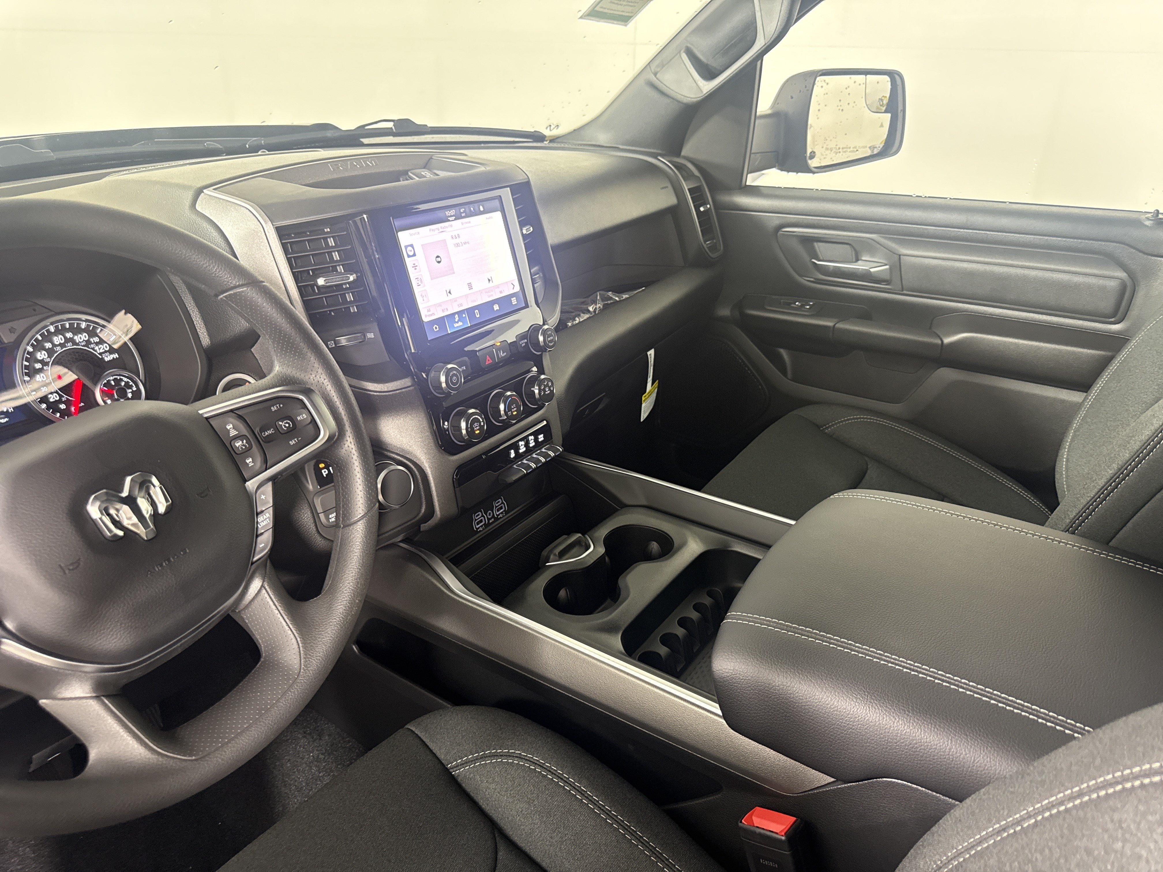 New 2027 RAM 1500 Express AWD/4WD image 27