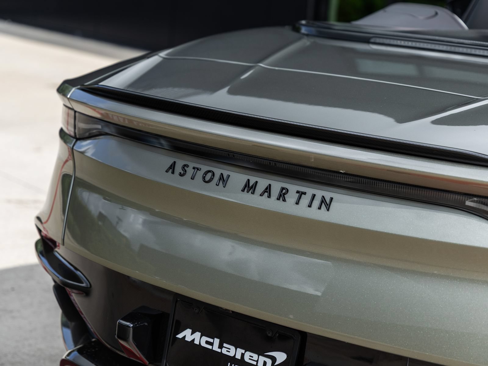 Used 2023 Aston Martin DBS Superleggera Volante RWD image 14