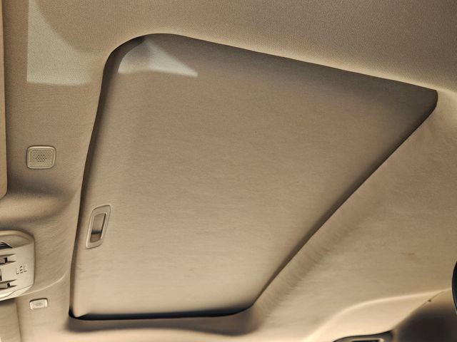 Used 2023 Toyota Highlander XLE FWD image 19