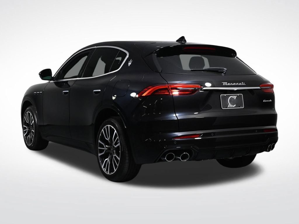 Used 2025 Maserati Grecale GT AWD/4WD image 3