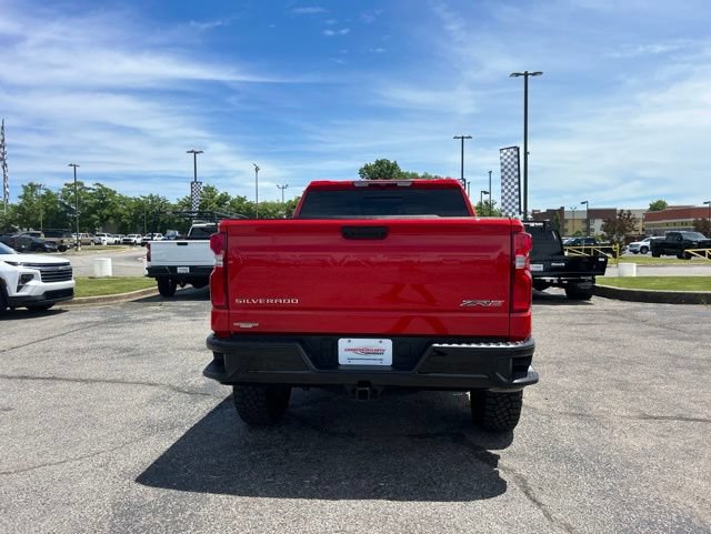 Used 2025 Chevrolet Silverado 1500 ZR2 AWD/4WD image 4