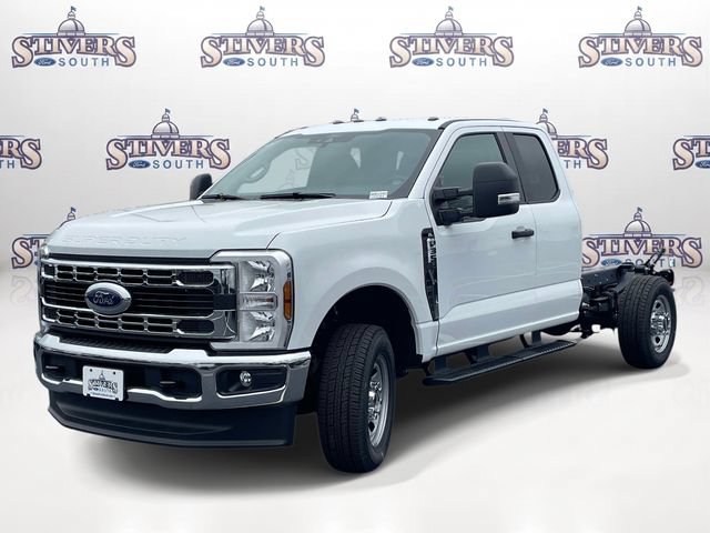 New 2026 Ford F350 XL w/ XL Chrome Package AWD/4WD image 6