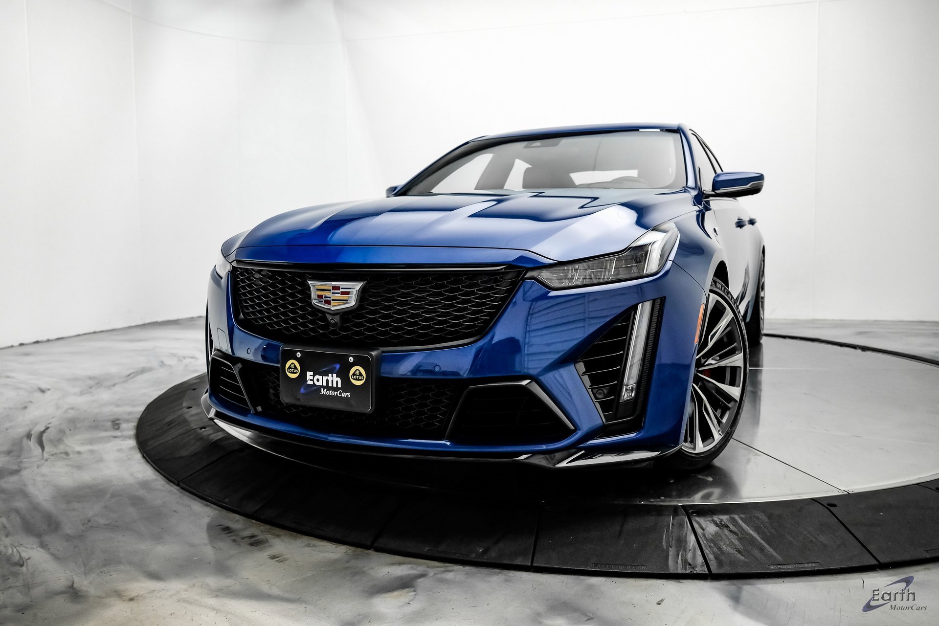 Used 2022 Cadillac CT5 V Blackwing image 3