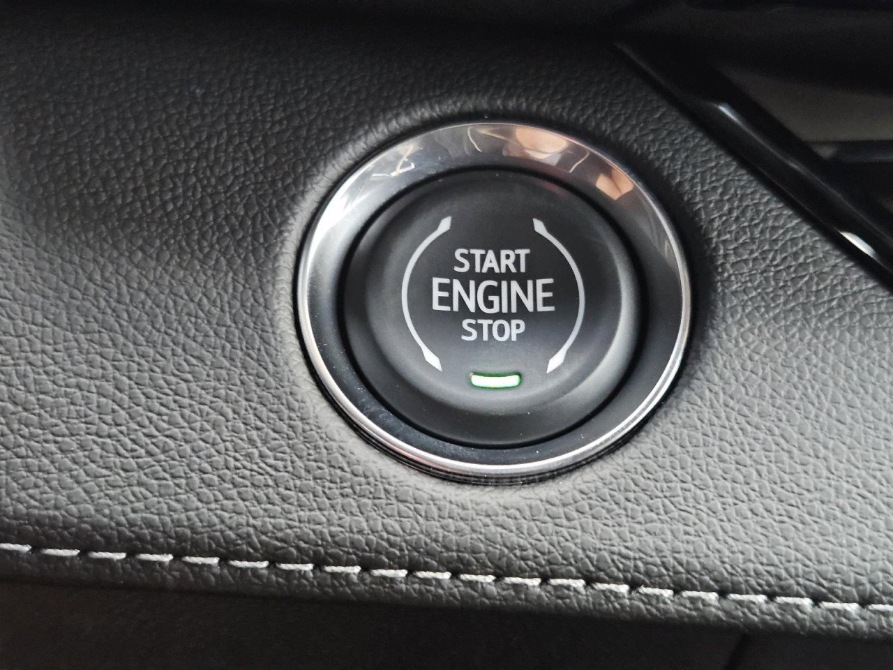 New 2026 Buick Enclave Sport Touring w/ Super Cruise Package image 13