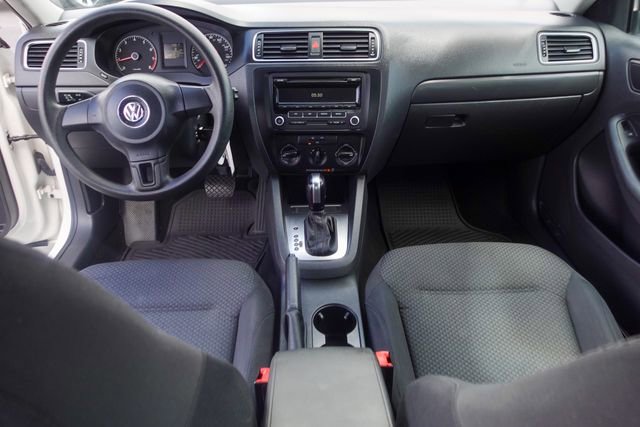 Used 2014 Volkswagen Jetta S FWD image 4